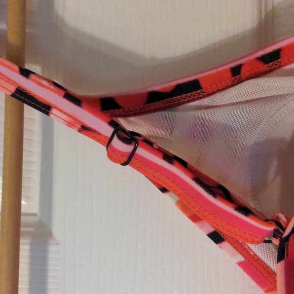 Like new tankini swimming top layered with shelf bra adjustable straps size 10 - Picture 4 of 8